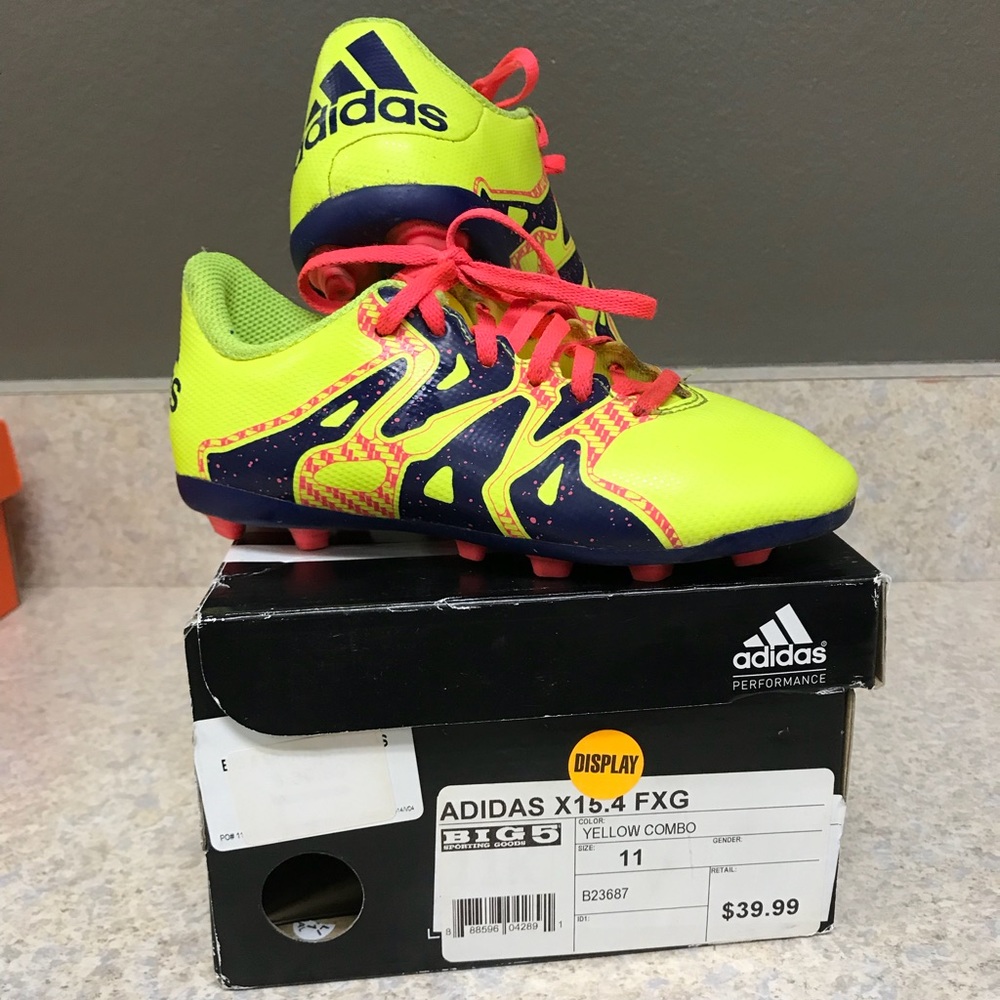 Gentle used size 11 toddlers girls soccer cleats